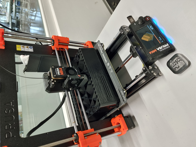 3D-Drucker bei der Arbeit – Hochmoderne Fertigungstechnologie